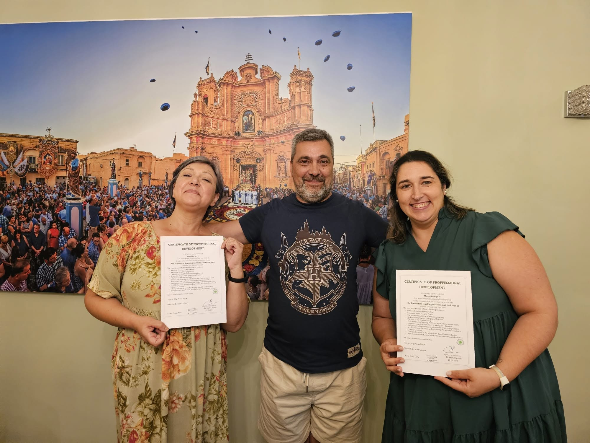 Participants receiving certificates with Genista director after completing a course